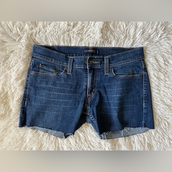 Levi’s too super low shorts - Picture 1 of 3